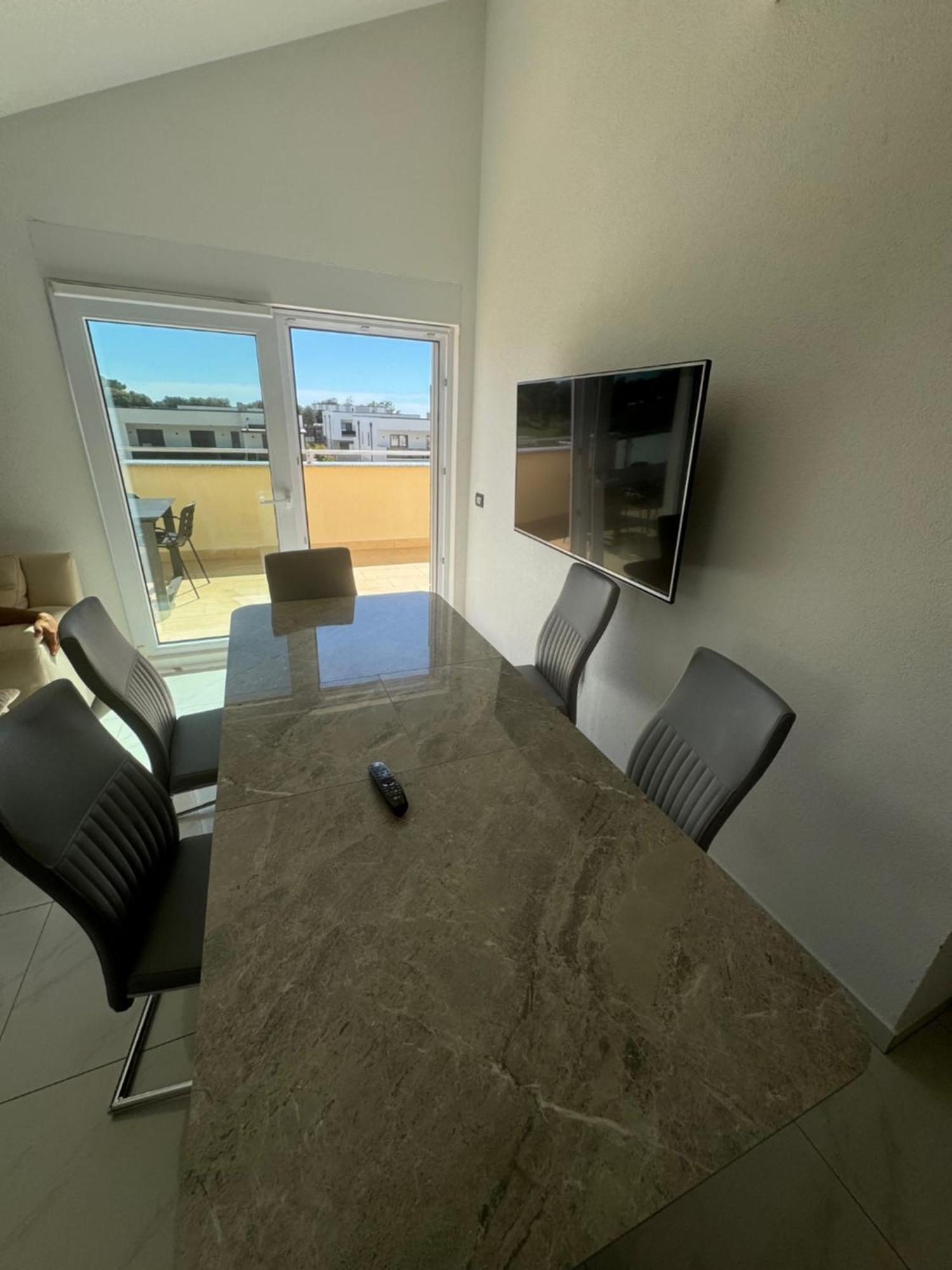 Funtana Appartements An Der 1 Reihe Vom Meer Ngoại thất bức ảnh
