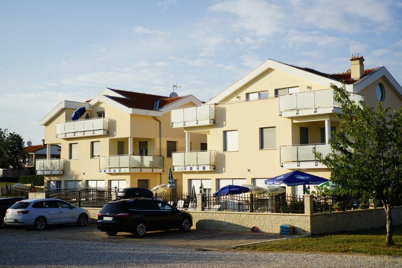 Funtana Appartements An Der 1 Reihe Vom Meer Ngoại thất bức ảnh